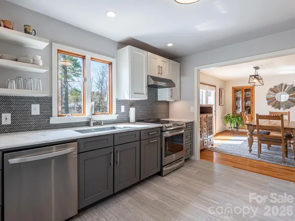 $499,900 | 39 Red Oak Lane, Alexander, NC 28701