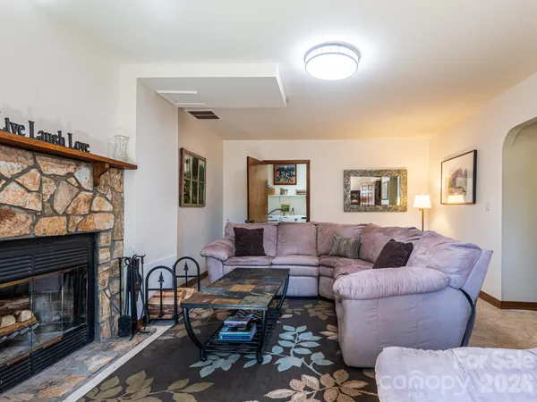 $499,900 | 39 Red Oak Lane, Alexander, NC 28701