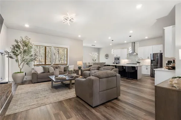 $695,000 | 1880 Grand Lanier Drive, Buford, GA 30518