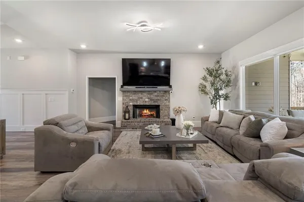 $695,000 | 1880 Grand Lanier Drive, Buford, GA 30518