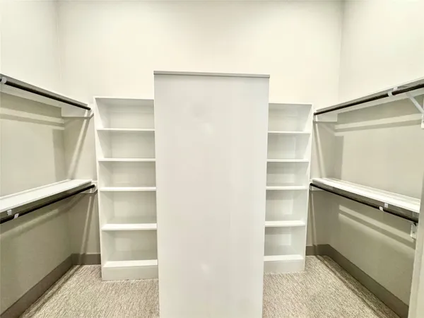 $2,639 | 401 West 25th Street, Unit 2125, Houston, TX 77008