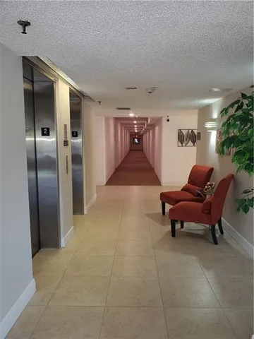 $1,650 | 9233 Southwest 8th Street, Unit 220, Boca Raton, FL 33428