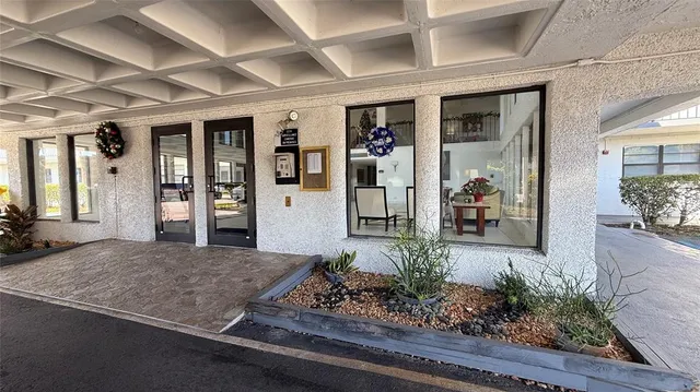 $1,600 | 9233 Southwest 8th Street, Unit 220, Boca Raton, FL 33428