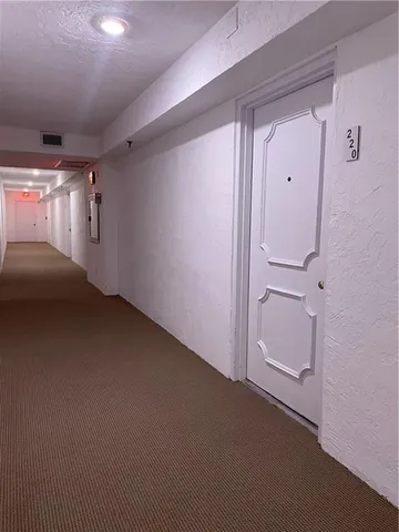 $1,600 | 9233 Southwest 8th Street, Unit 220, Boca Raton, FL 33428