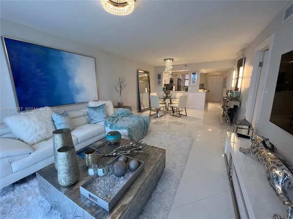 $2,000 | Deerfield Beach, Deerfield Beach, FL 33442