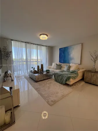 $2,000 | Deerfield Beach, Deerfield Beach, FL 33442
