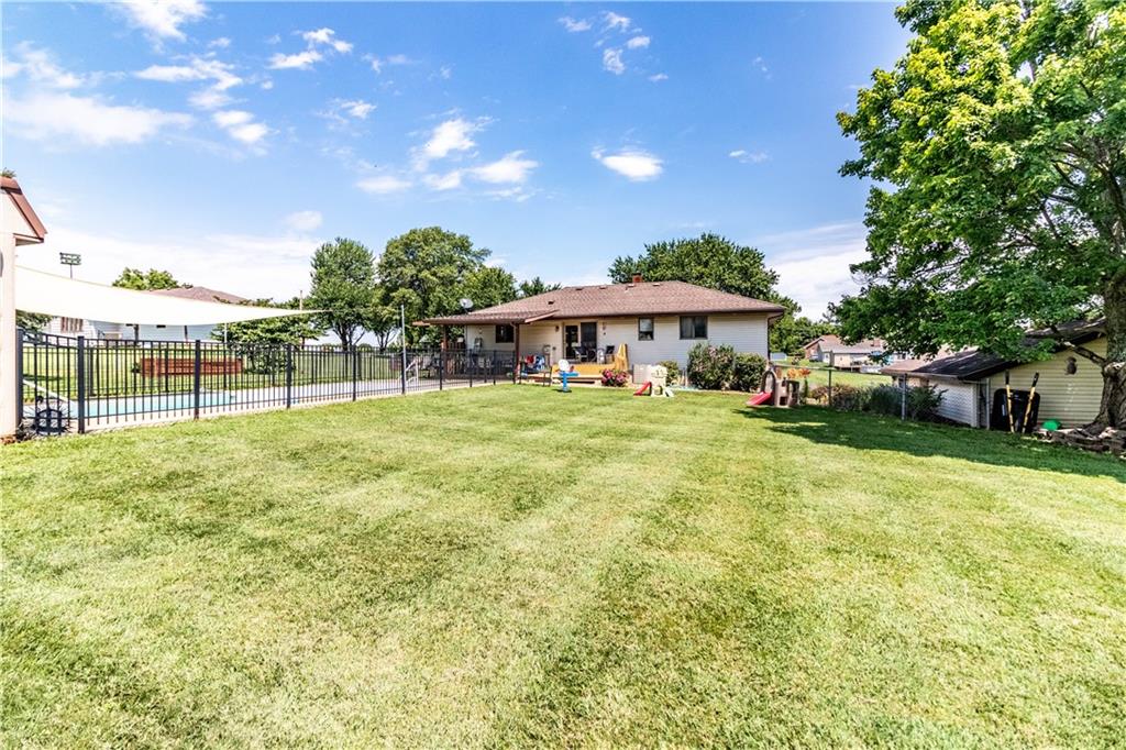 12064 Mike Road Lexington, MO 64067 - Photo 10 of 47