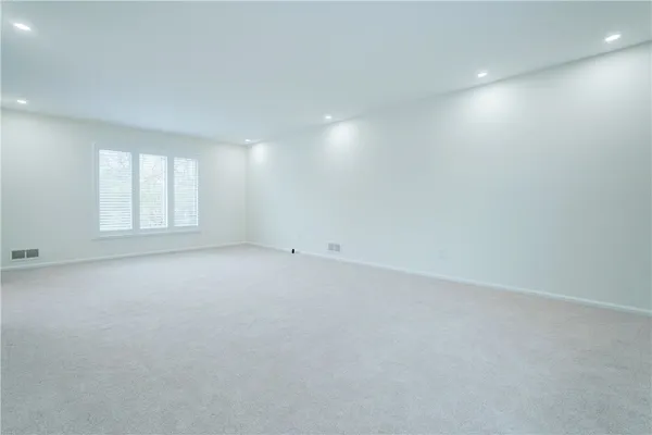 $4,895 | 399 French Road, Pittsford, NY 14534