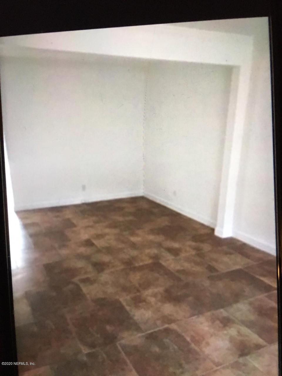 4823 Windrush Lane, Unit C3F Jacksonville, FL 32217 - Photo 2 of 9 a view of room