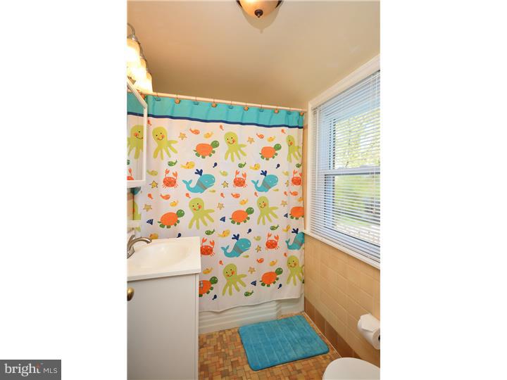 345 Lombardy Road Drexel Hill, PA 19026 - Photo 13 of 24 Gallery Image 13