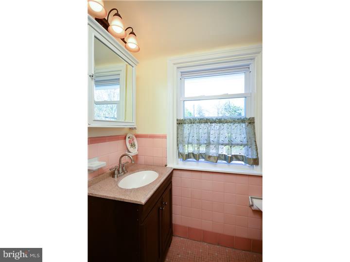 345 Lombardy Road Drexel Hill, PA 19026 - Photo 16 of 24 Gallery Image 16