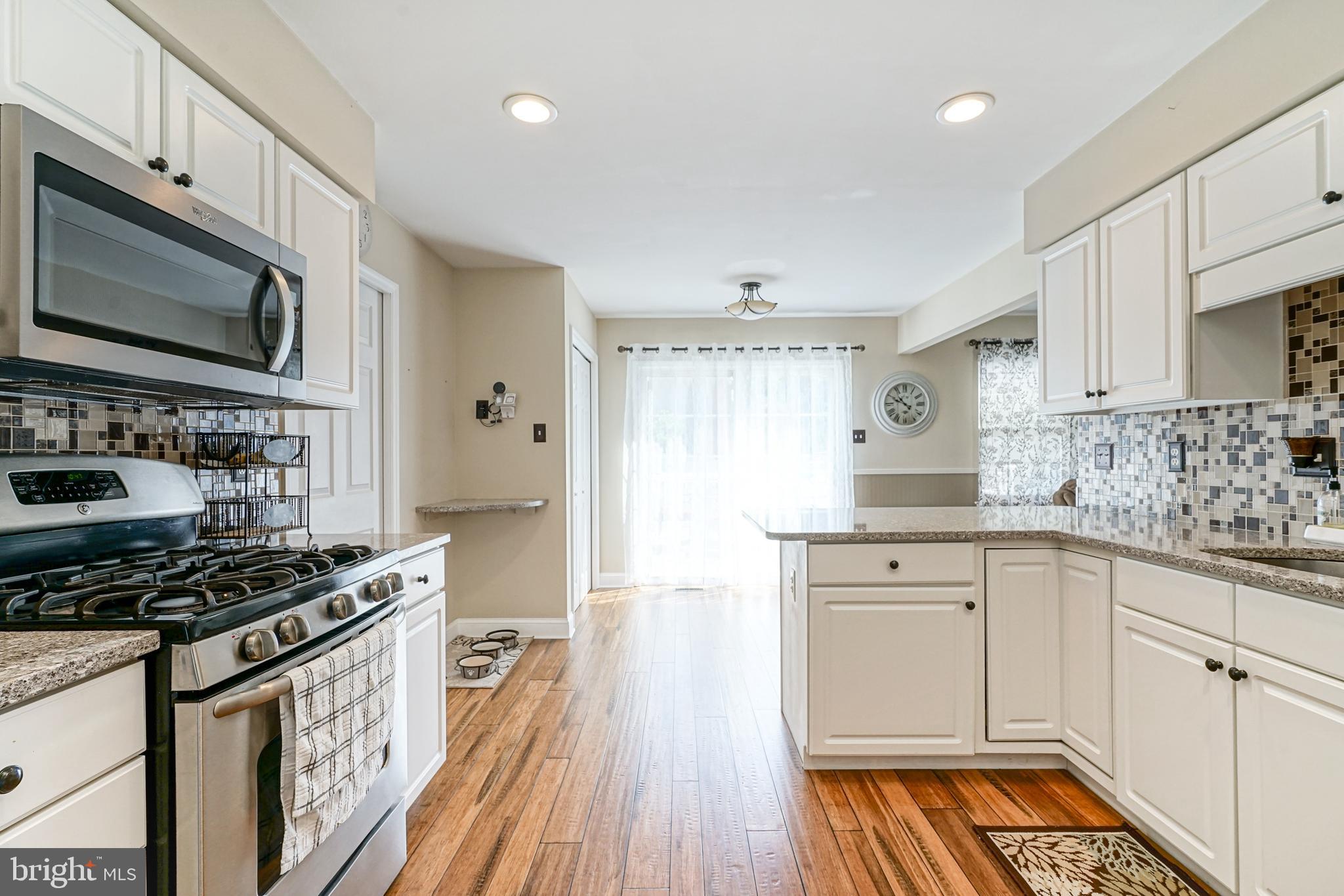 660 Surrey Road Sewell, NJ 08080 - Photo 3 of 34 Kitchen
