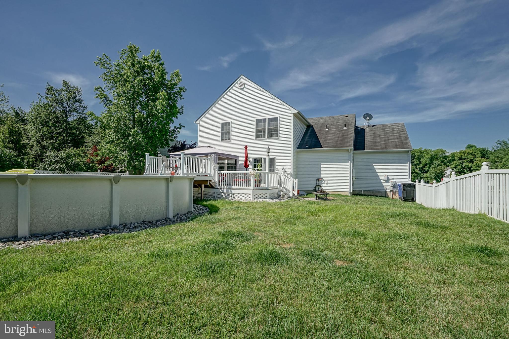 660 Surrey Road Sewell, NJ 08080 - Photo 31 of 34 Backyard/Pool