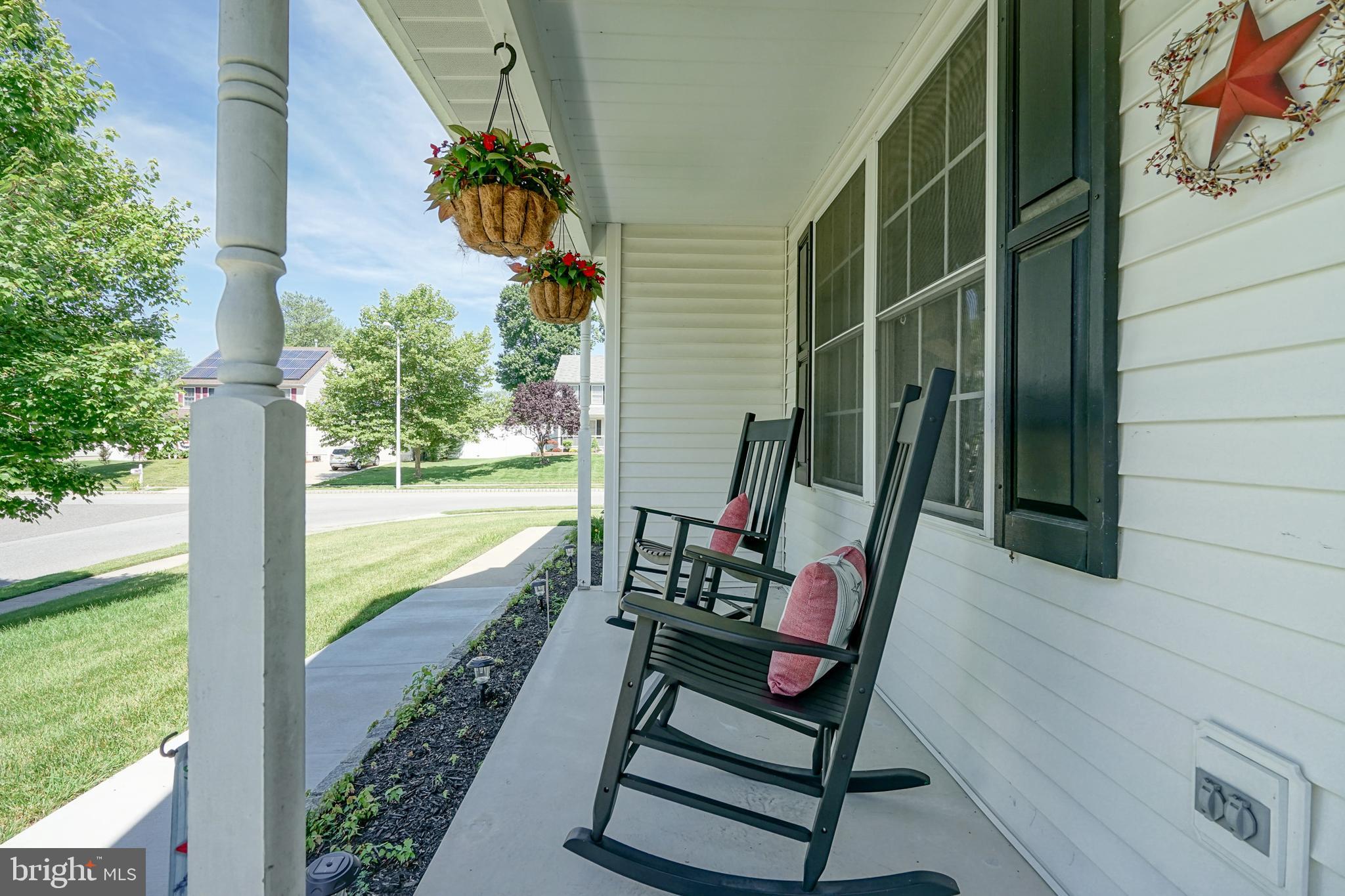 660 Surrey Road Sewell, NJ 08080 - Photo 32 of 34 Front Porch