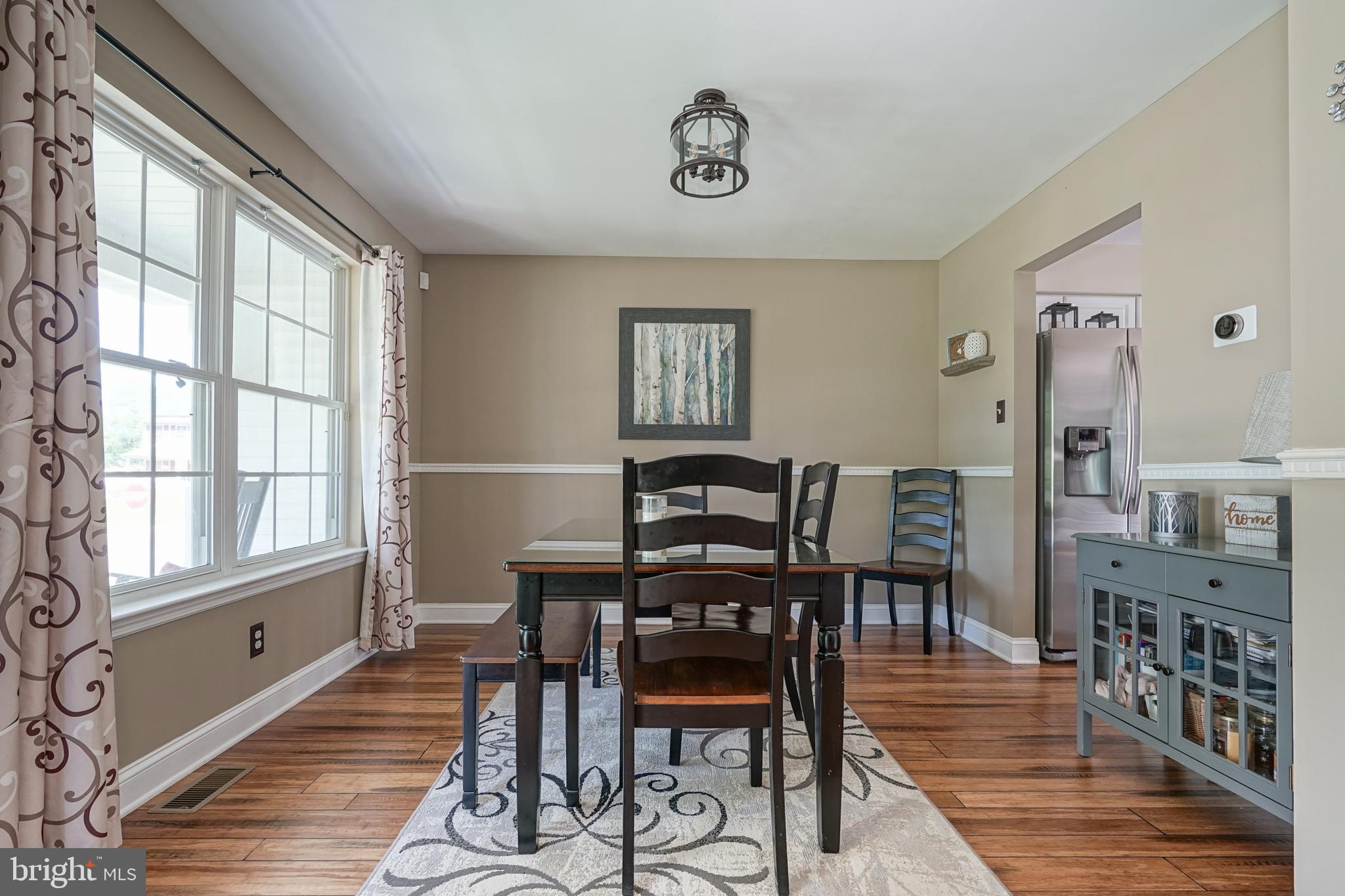 660 Surrey Road Sewell, NJ 08080 - Photo 7 of 34 Dining Room