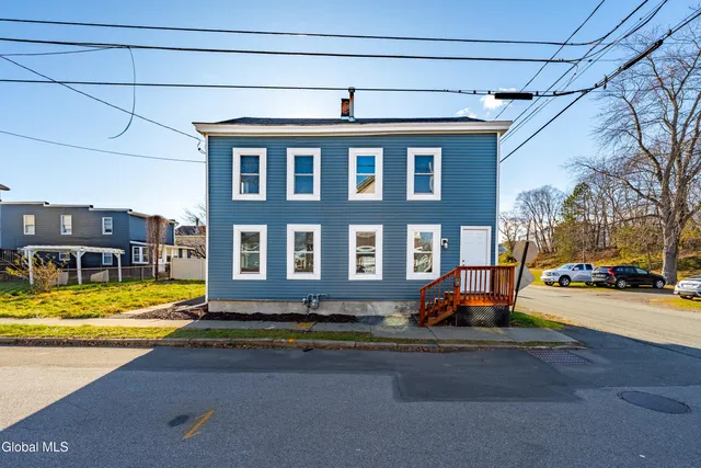 $298,000 | 29 Hudson Street, Waterford, NY 12188