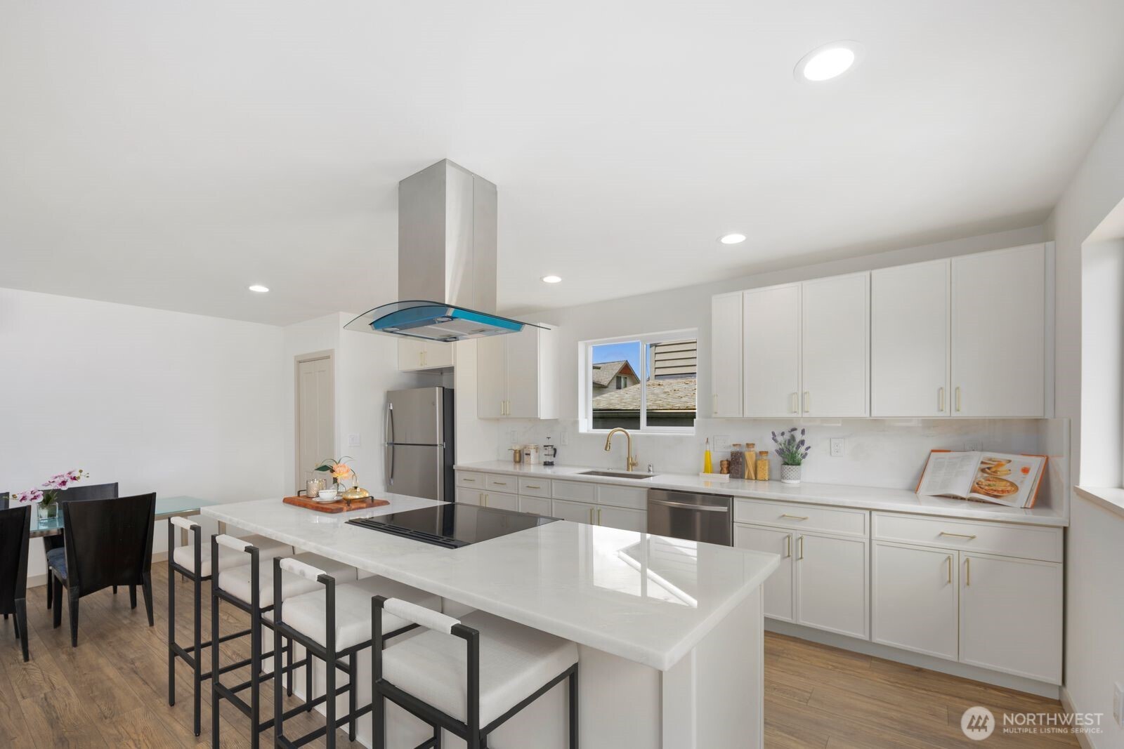 1249 Southwest 151st Street Seattle, WA 98166 - Photo 10 of 38