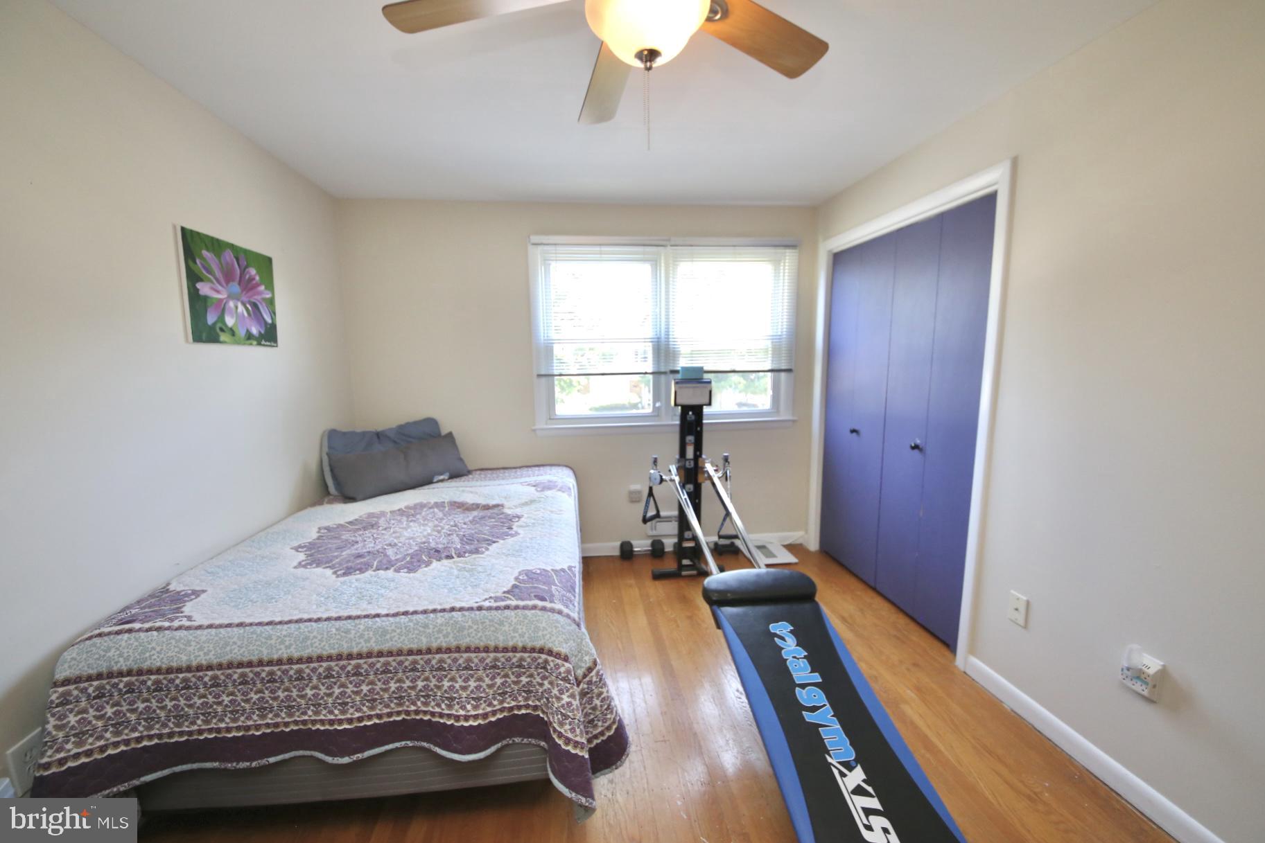 16 Homestead Road Stratford, NJ 08084 - Photo 23 of 35 2nd bedroom with very large closet