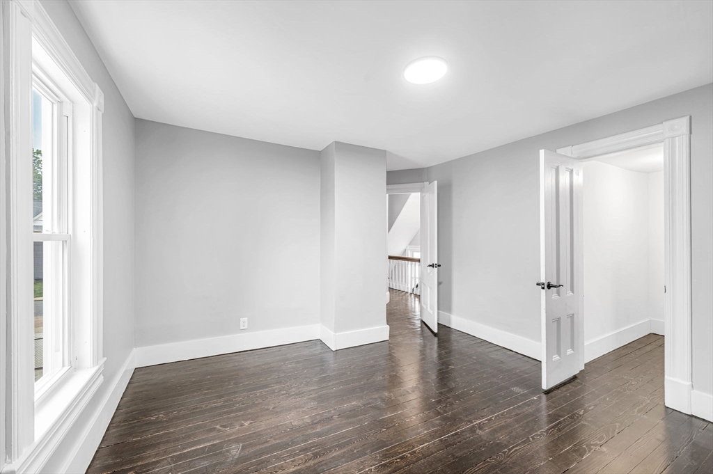 15 Myrtle Avenue Holyoke, MA 01040 - Photo 16 of 42
