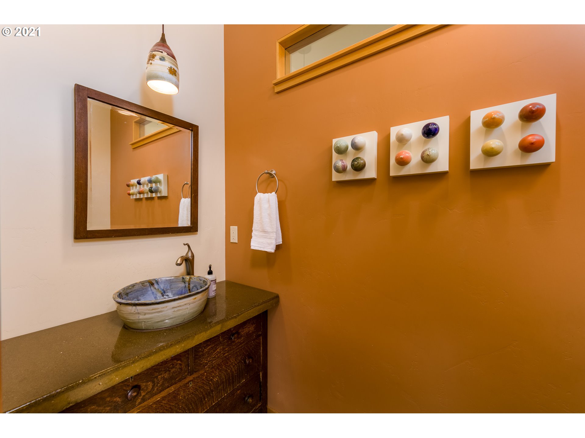503 Frankton Road Hood River, OR 97031 - Photo 13 of 31 a bathroom with a sink and a mirror