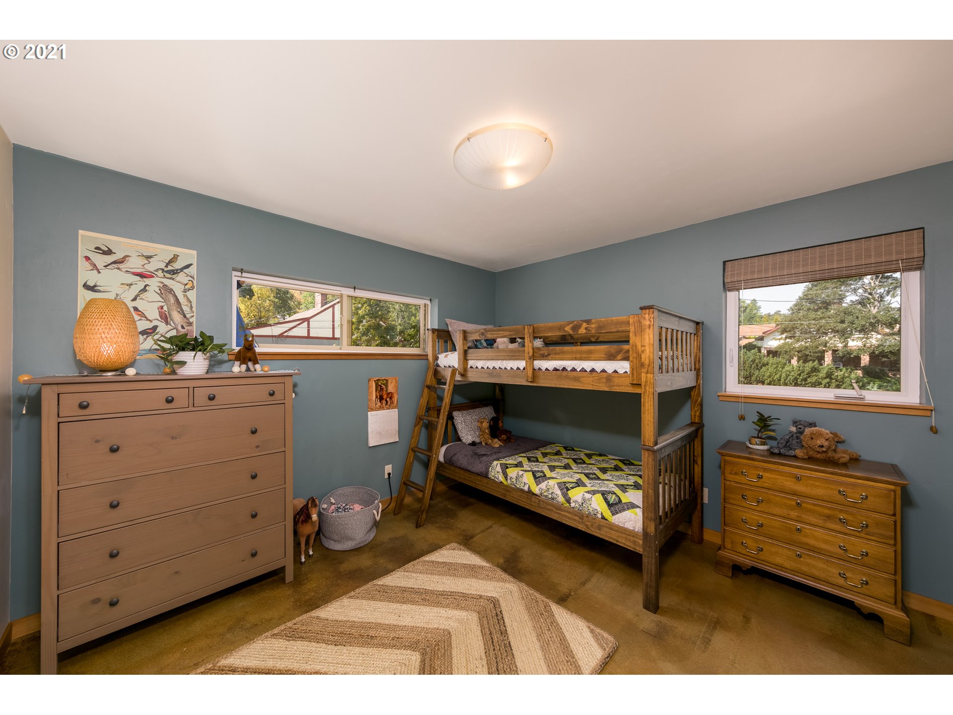 503 Frankton Road Hood River, OR 97031 - Photo 17 of 31 a bedroom with furniture and a window