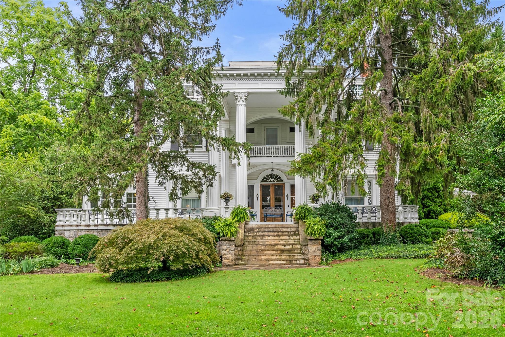 86 Edgemont Road Asheville, NC 28801 - Photo 1 of 48