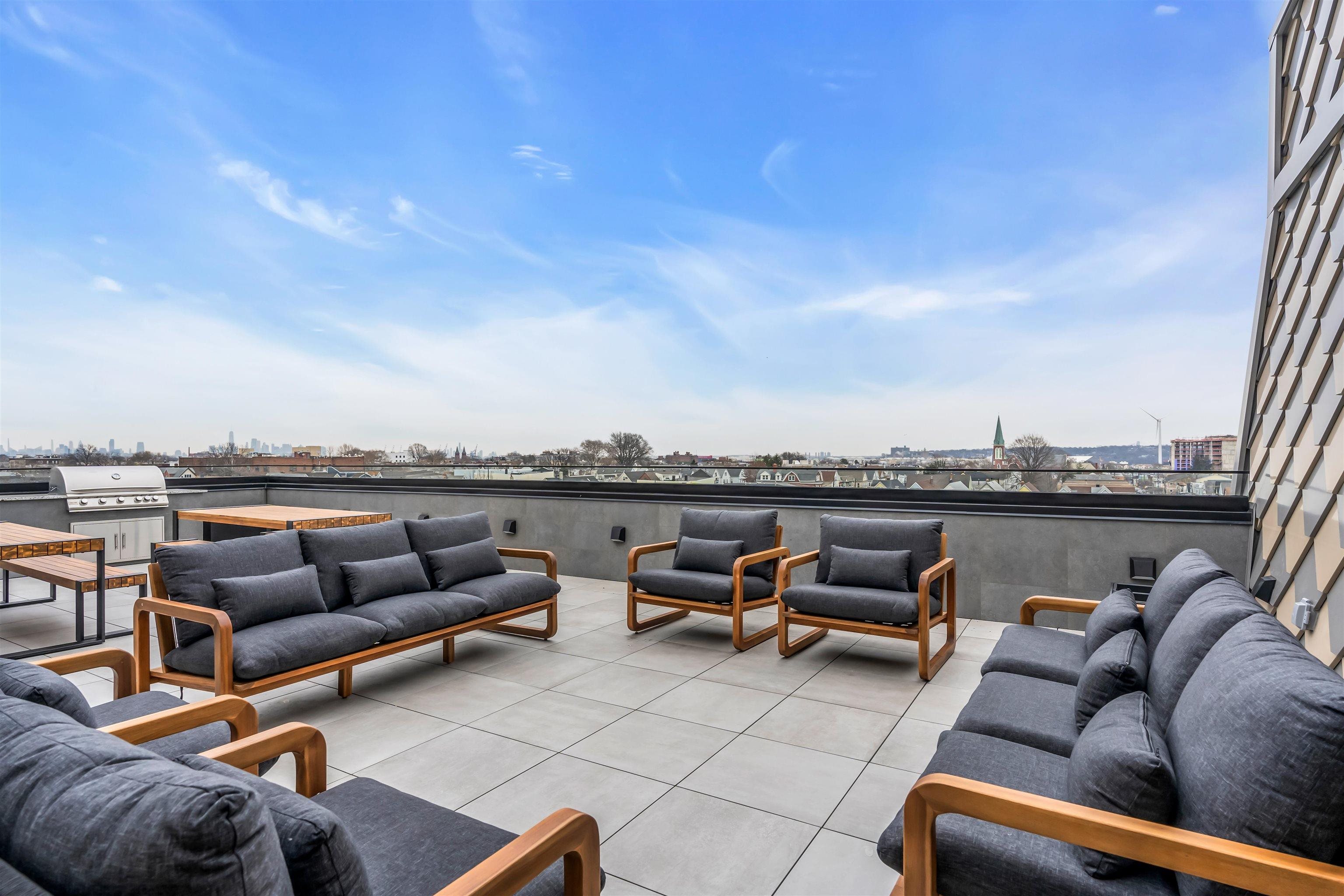 345 Avenue A, Unit 201 Bayonne, NJ 07002 - Photo 16 of 20