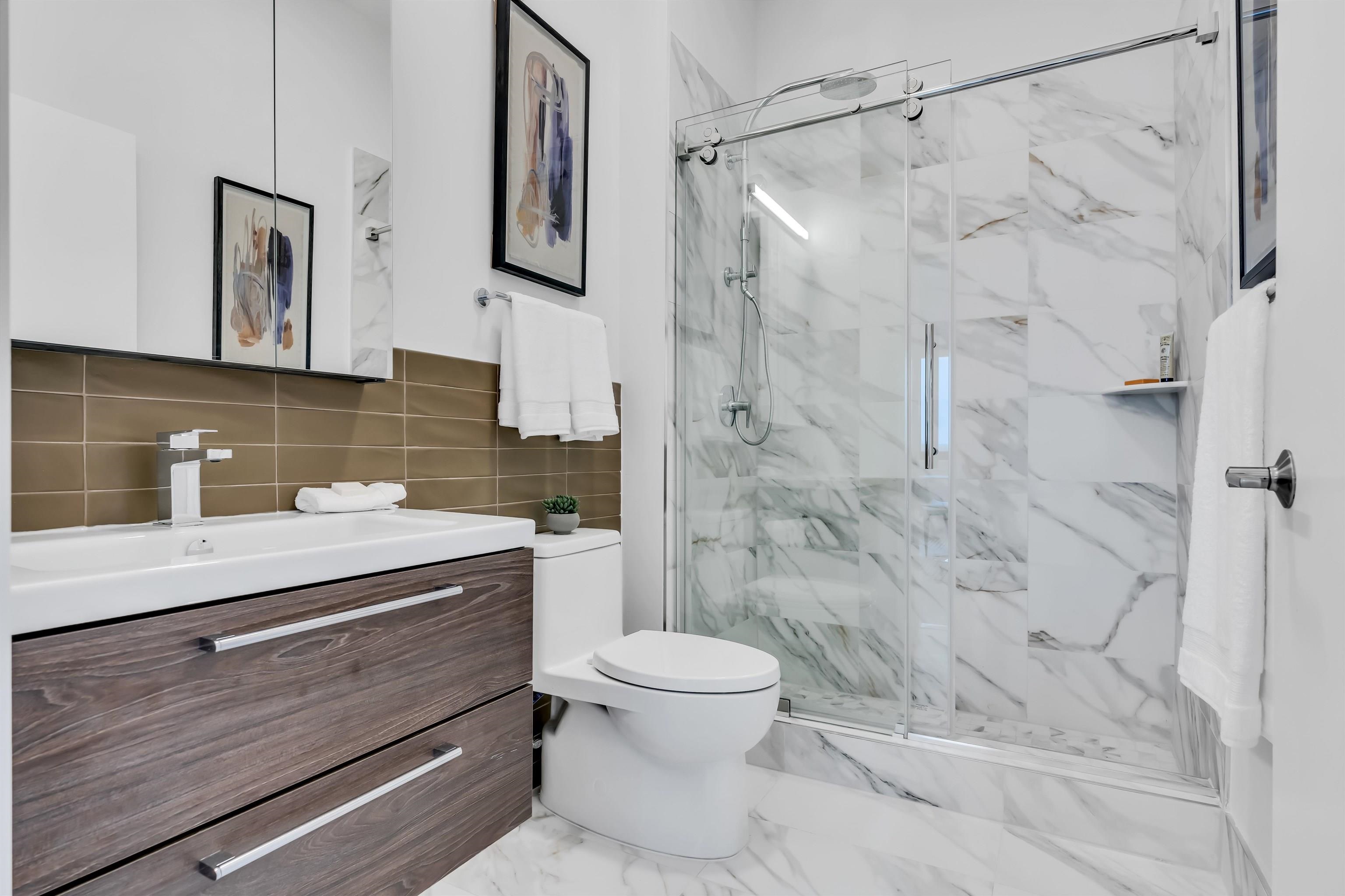 345 Avenue A, Unit 201 Bayonne, NJ 07002 - Photo 7 of 20