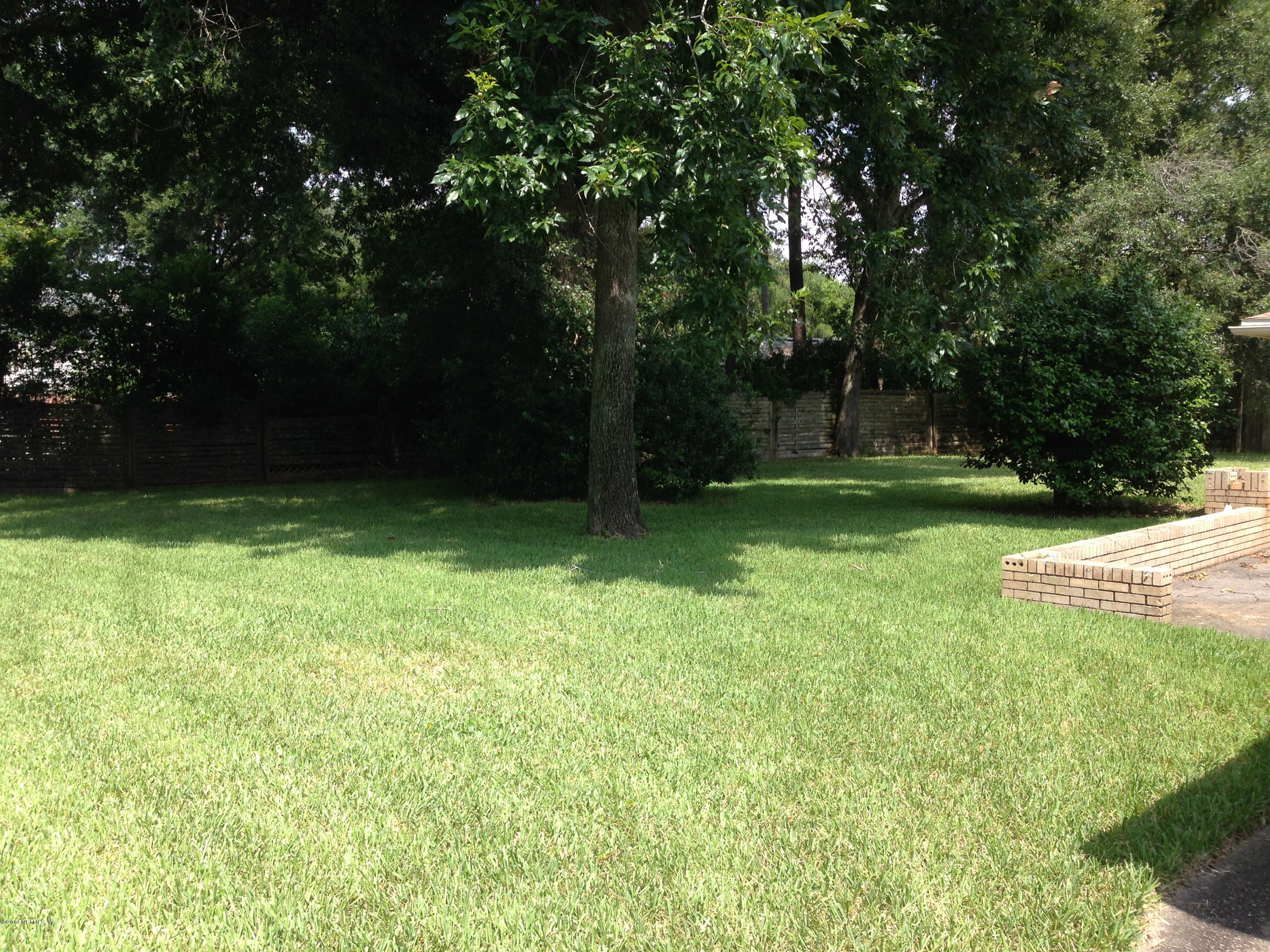 1118 Alderman Road East Jacksonville, FL 32211 - Photo 2 of 6 backyard