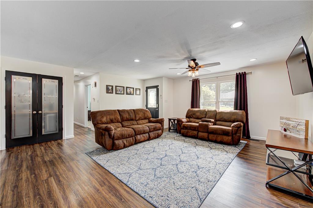 90 South Restin Road Greenwood, IN 46142 - Photo 4 of 40 Gallery Image 4