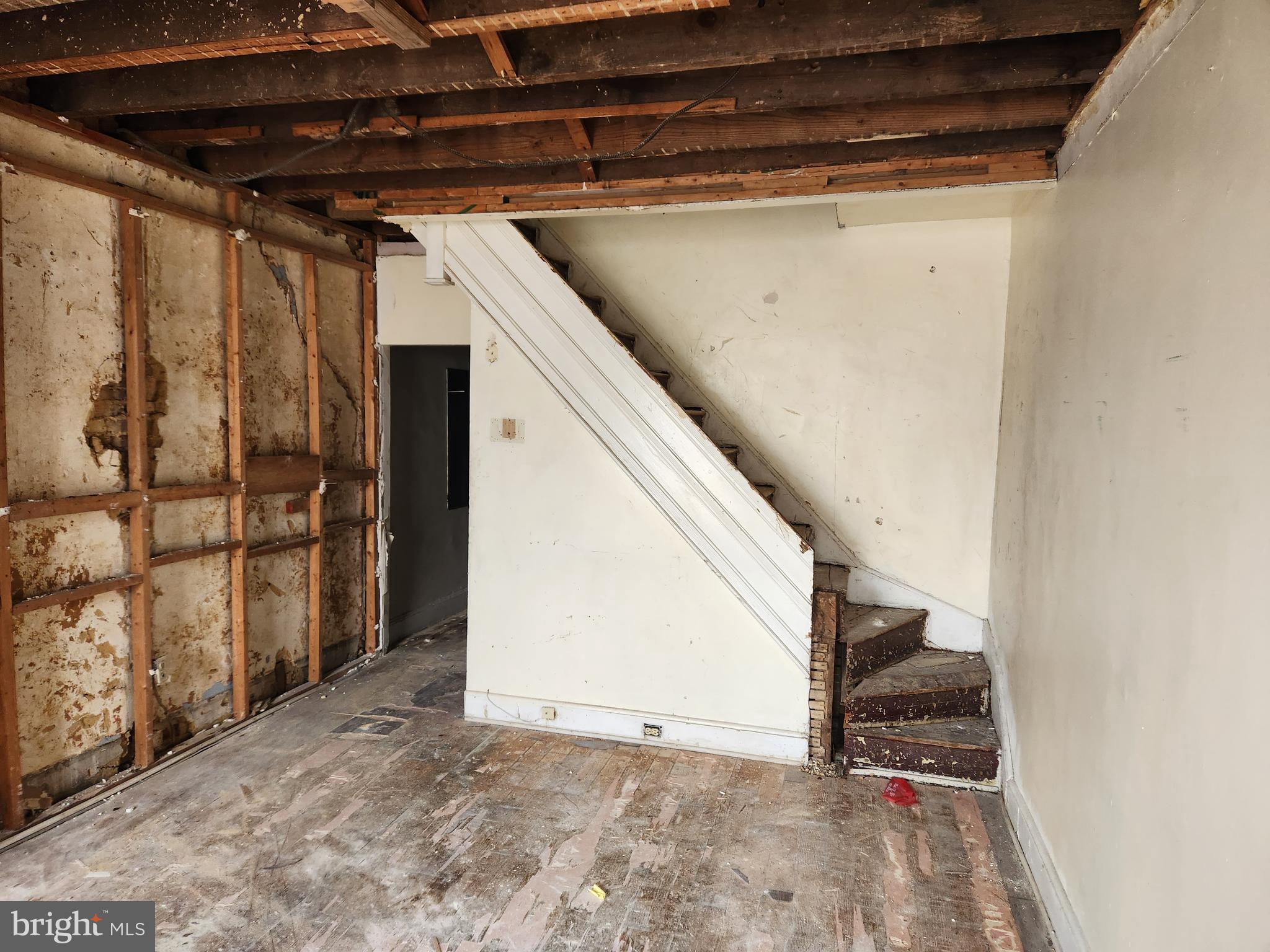 105 North Pulaski Street Baltimore, MD 21223 - Photo 2 of 11