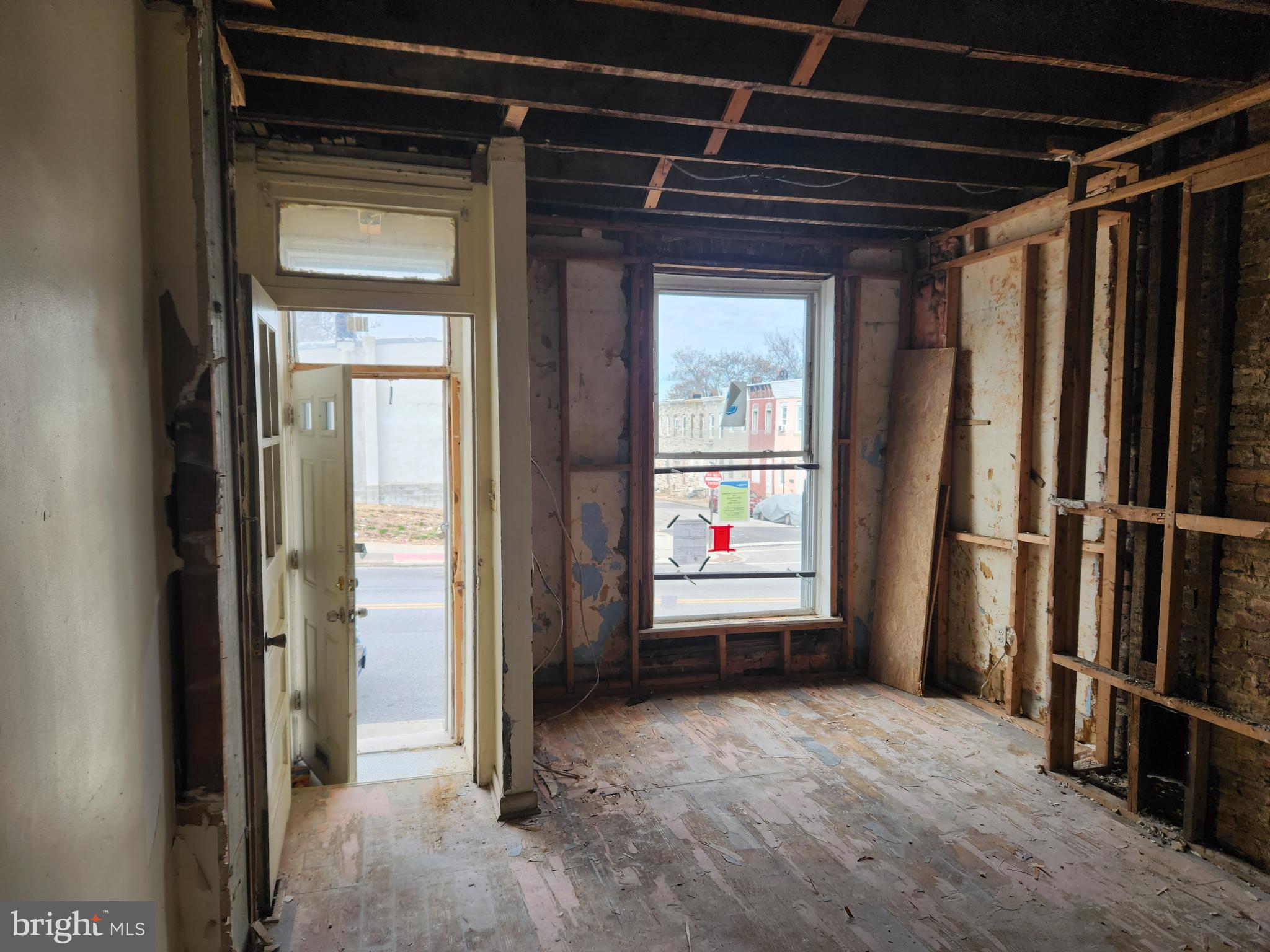 105 North Pulaski Street Baltimore, MD 21223 - Photo 3 of 11