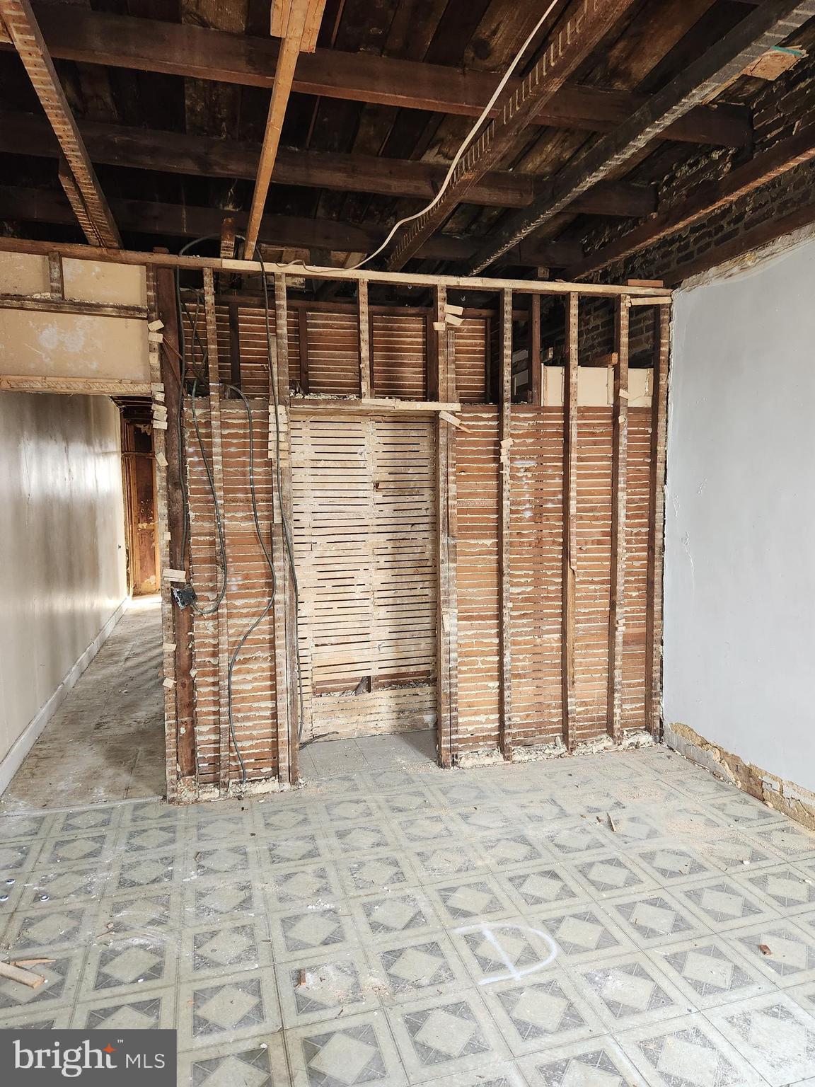 105 North Pulaski Street Baltimore, MD 21223 - Photo 6 of 11