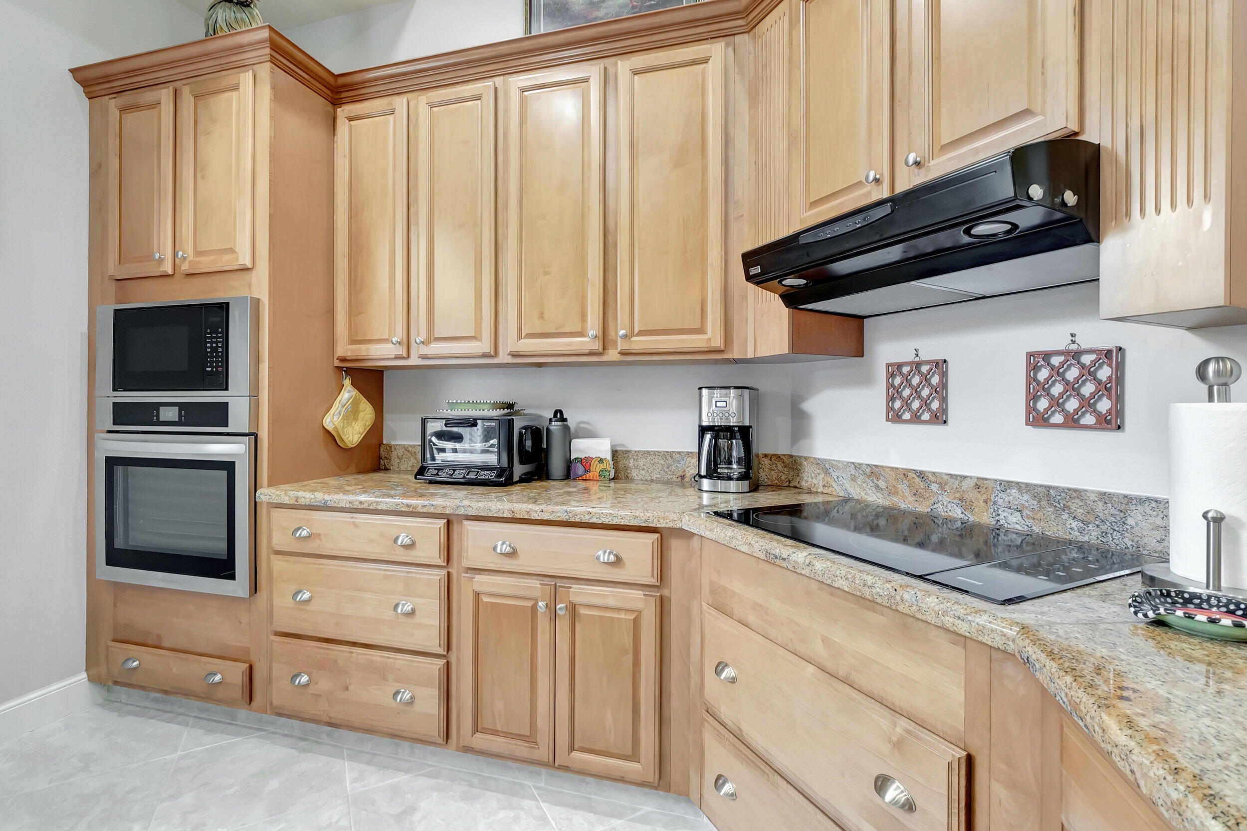 14310 Gallagher Road Delray Beach, FL 33445 - Photo 14 of 34 15_dsc_2099