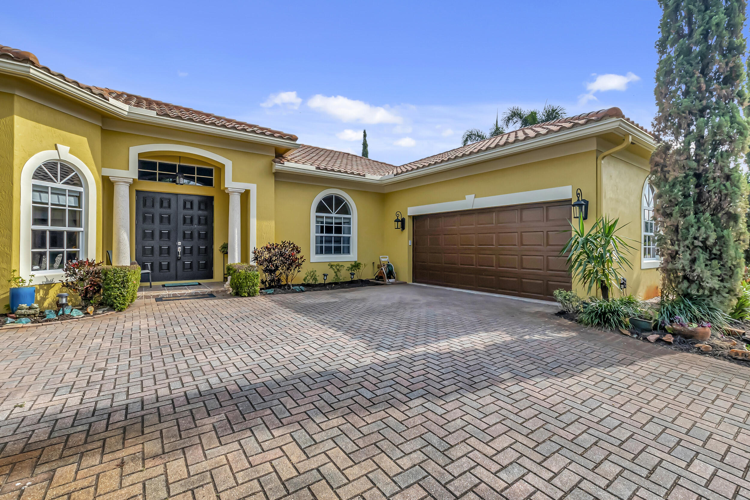 14310 Gallagher Road Delray Beach, FL 33445 - Photo 3 of 34 03_dsc_2039