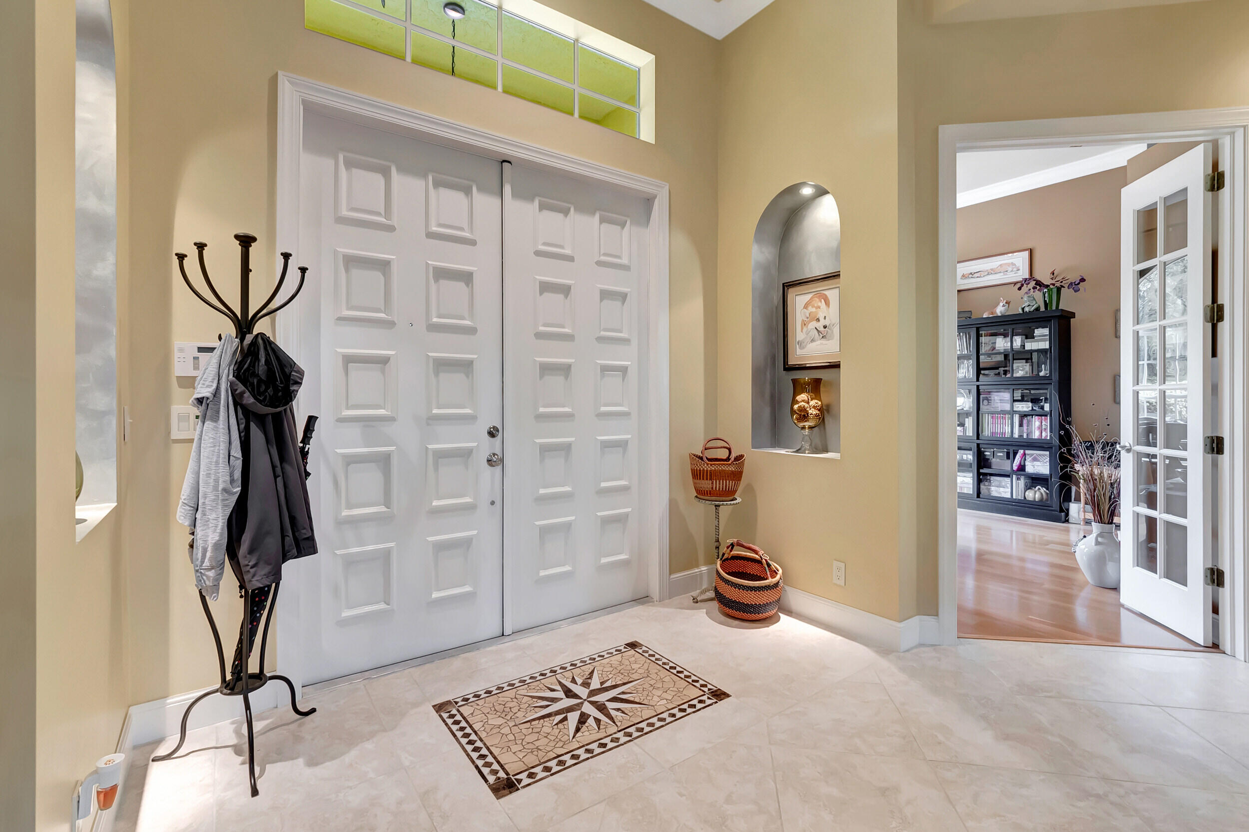 14310 Gallagher Road Delray Beach, FL 33445 - Photo 4 of 34 05_dsc_2049