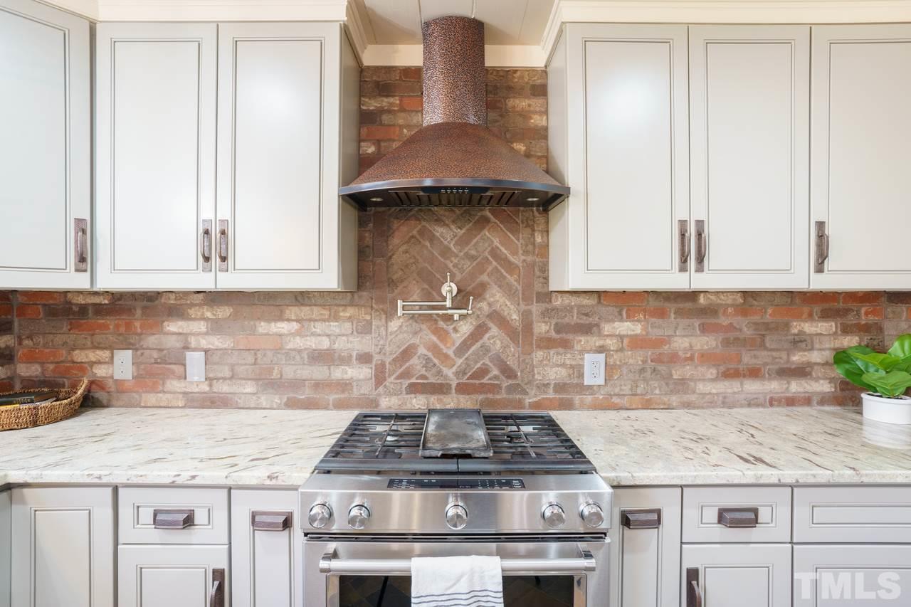 6424 Pernod Way Raleigh, NC 27613 - Photo 12 of 30