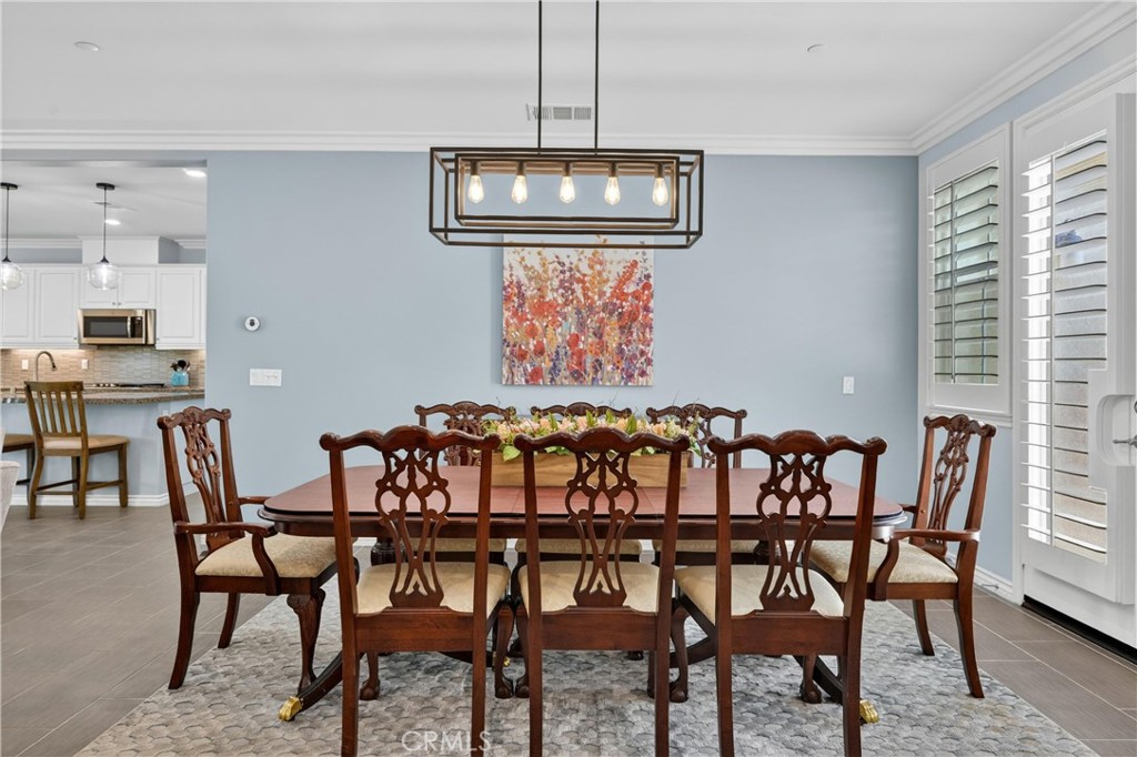 16560 Sol Avenue Riverside, CA 92503 - Photo 8 of 35 Dining Area