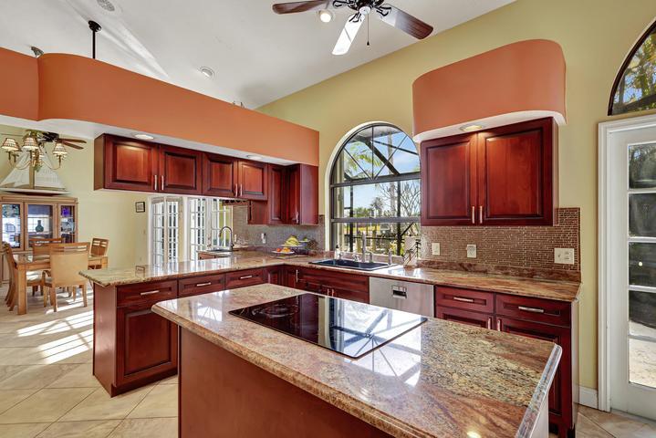 137 Queens Road Fort Pierce, FL 34949 - Photo 17 of 43 17
