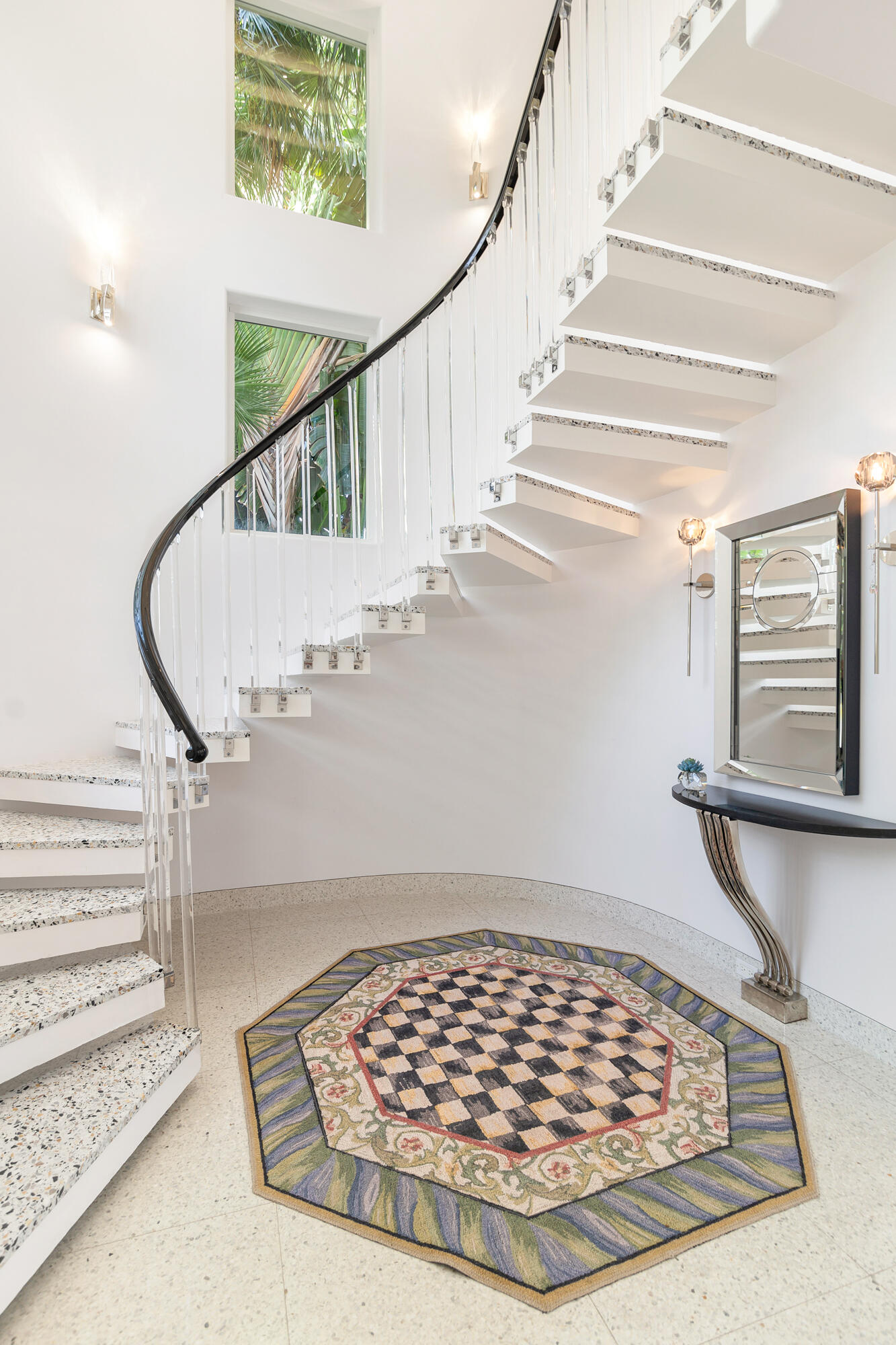216 Colonial Lane Palm Beach, FL 33480 - Photo 4 of 48 a view of entryway