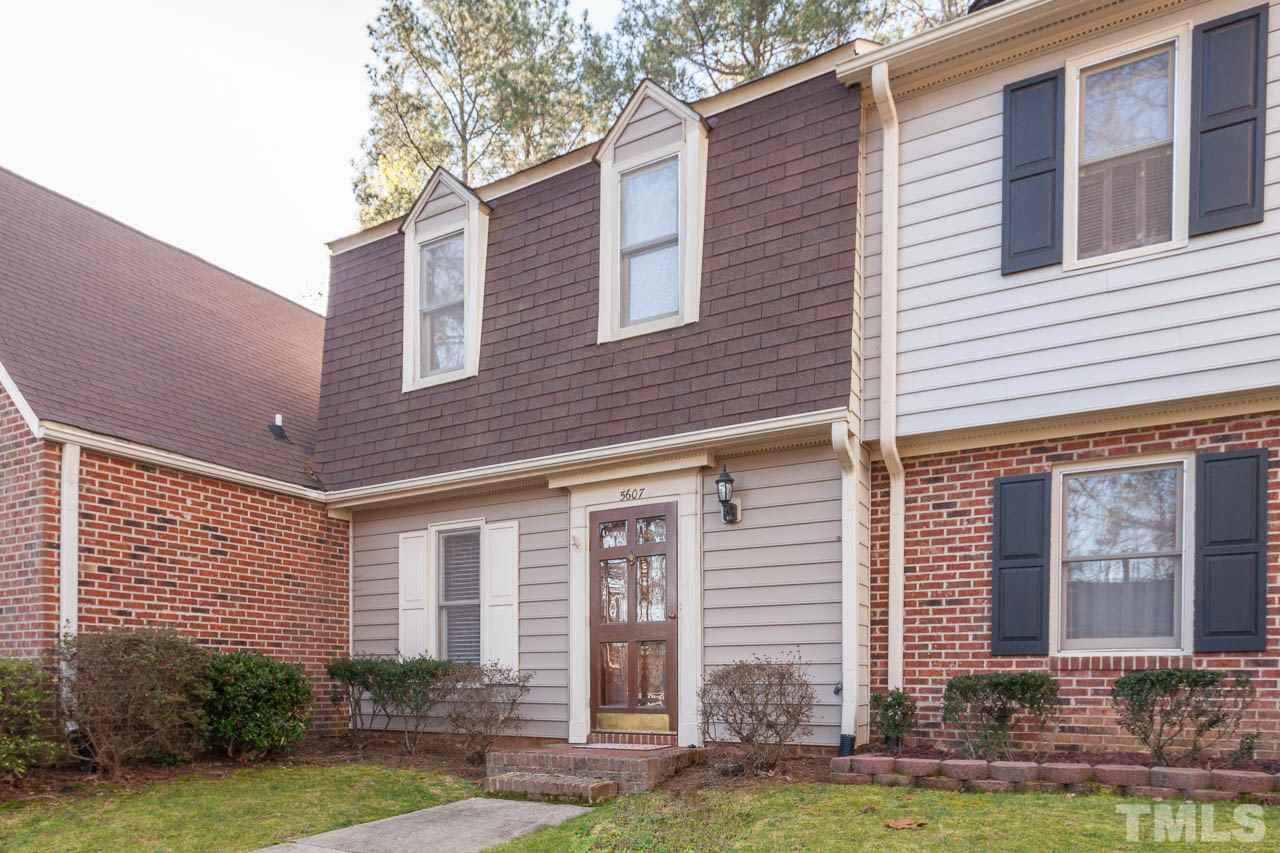 5607 Hamstead Crossing Raleigh, NC 27612 - Photo 3 of 24