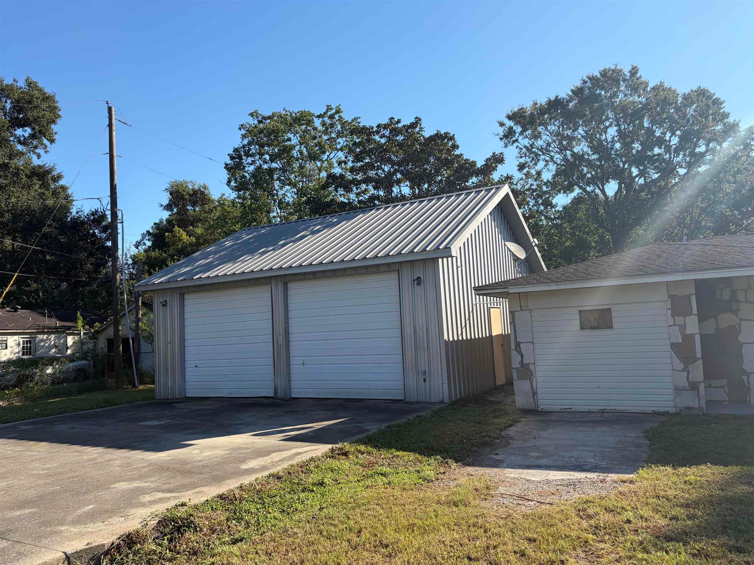 2999 Manning Street Port Arthur, TX 77640 - Photo 9 of 11 Gallery Image 9