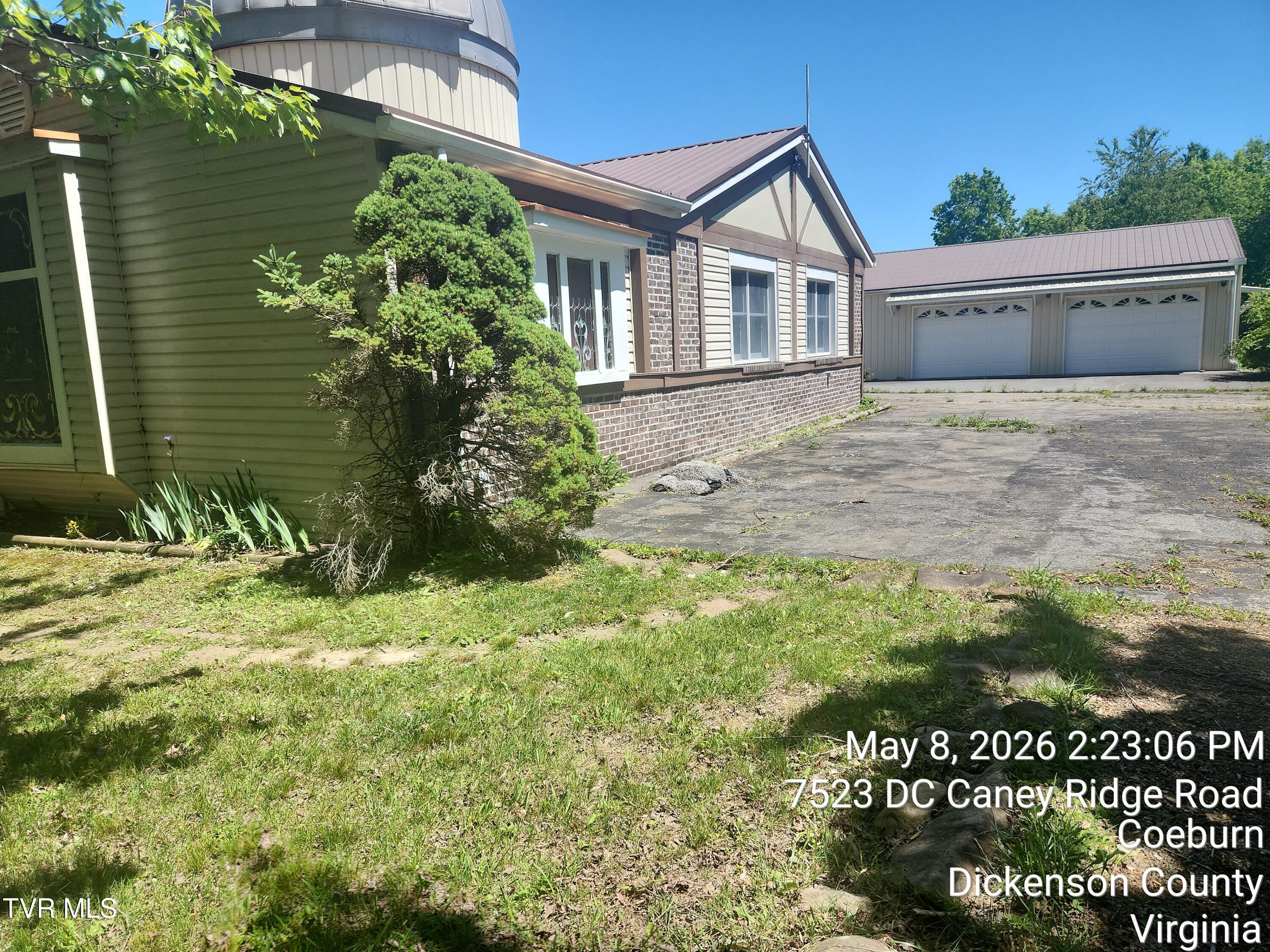 7523 DC Caney Ridge Road Coeburn, VA 24230 - Photo 3 of 20 TimePhoto_20260508_142306