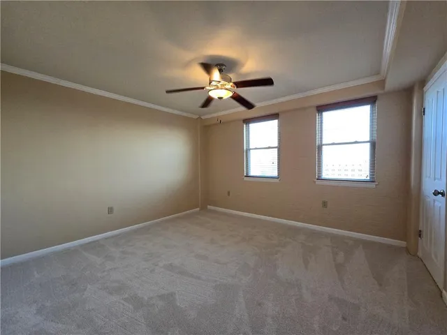 $2,400 | 3915 St Charles Avenue, Unit 704, New Orleans, LA 70115