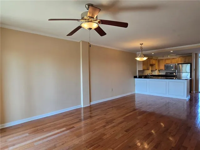 $2,400 | 3915 St Charles Avenue, Unit 704, New Orleans, LA 70115