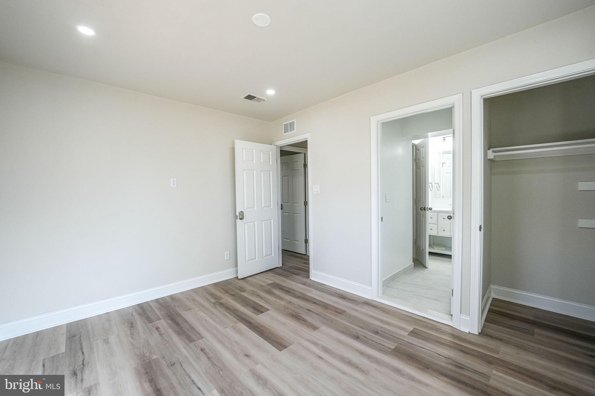 8665 Center Road Springfield, VA 22152 - Photo 25 of 31