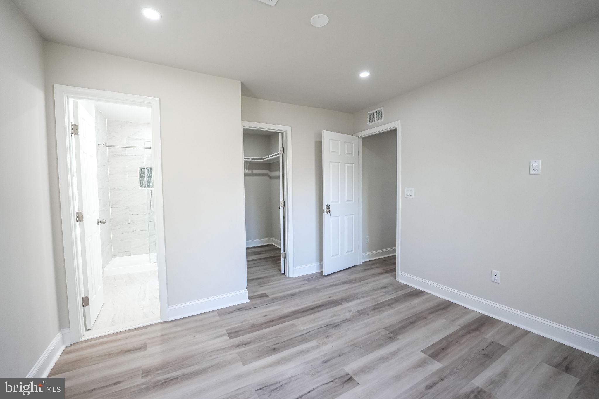 8665 Center Road Springfield, VA 22152 - Photo 6 of 31