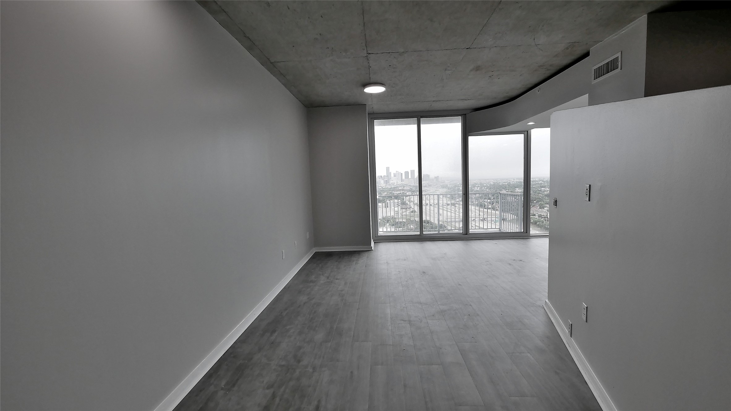 5925 Almeda Road, Unit 12113 Houston, TX 77004 - Photo 8 of 32 Family Room