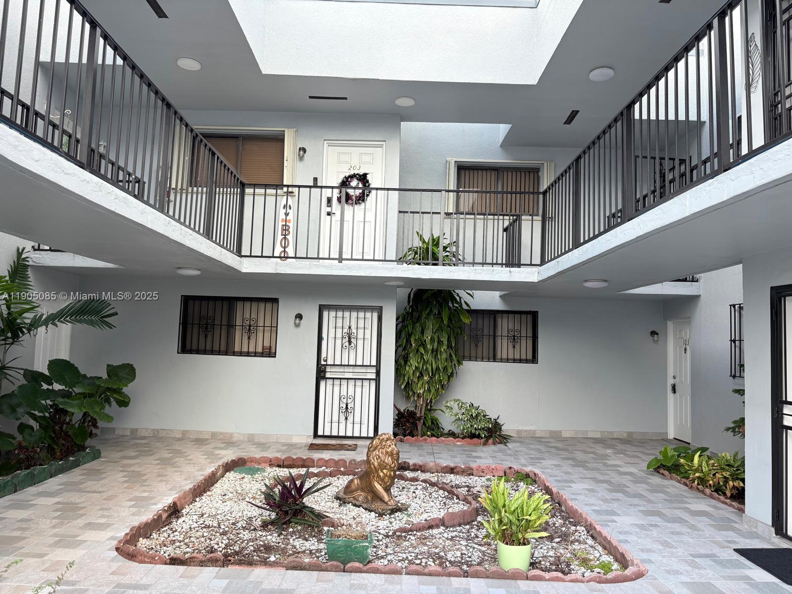 a view of entryway and hall