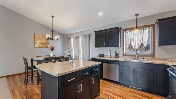 $349,990 | 1761 34th Street Northeast, Sauk Rapids, MN 56379